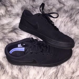NIKE SB SHOES